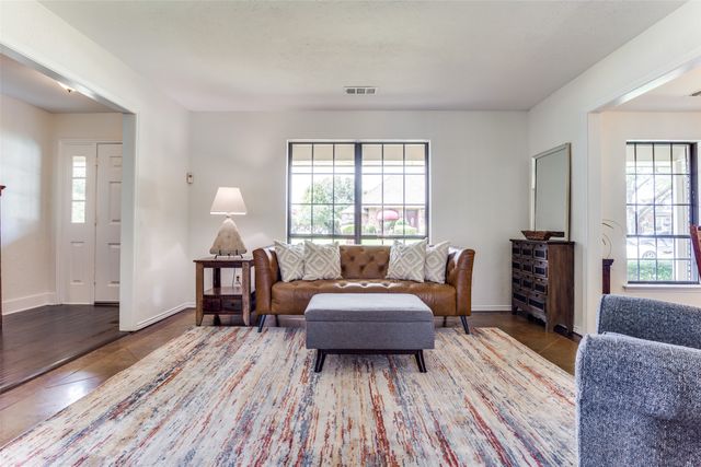2162 Elkhurst Drive, Plano, TX 75023