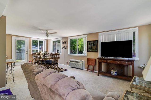 12817 PEACE DR, Fort Washington, MD 20744
