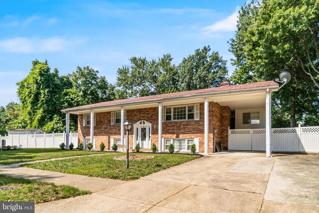 12817 PEACE DR, Fort Washington, MD 20744