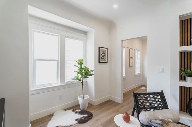 3708 Lyon Ave, Oakland, CA 94601