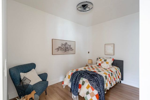 3708 Lyon Ave, Oakland, CA 94601