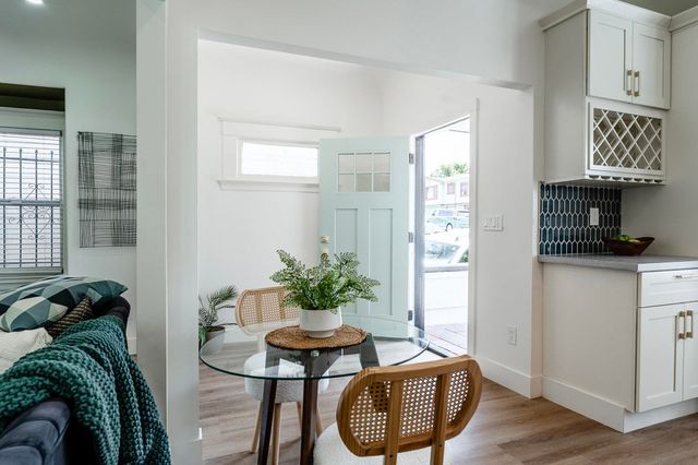 3708 Lyon Ave, Oakland, CA 94601