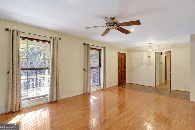 10185 Henry Mill Road, Chattahoochee Hills, GA 30213