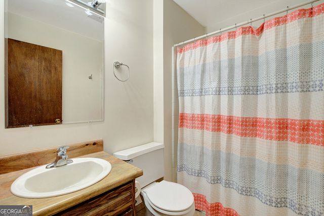 10185 Henry Mill Road, Chattahoochee Hills, GA 30213