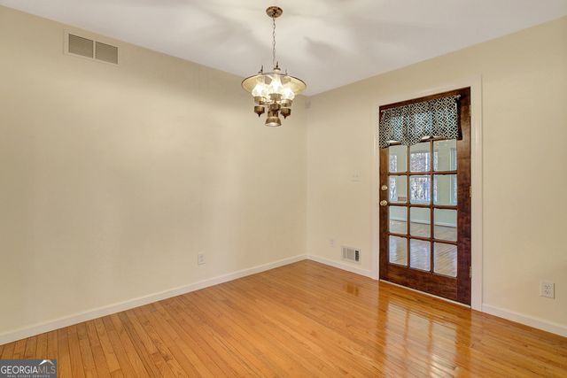 10185 Henry Mill Road, Chattahoochee Hills, GA 30213