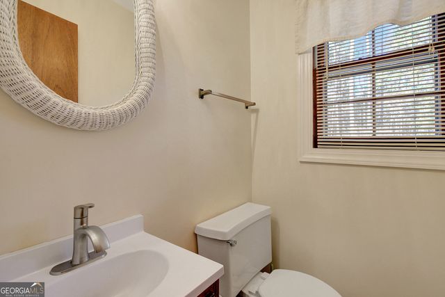 10185 Henry Mill Road, Chattahoochee Hills, GA 30213