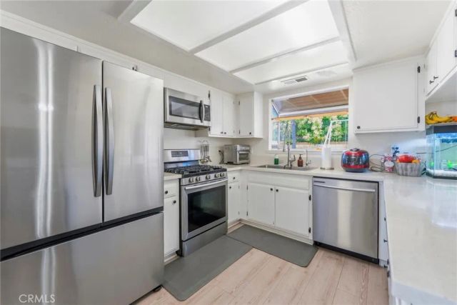 1123 Herzel Avenue, Lancaster, CA 93535