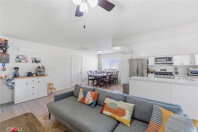 1123 Herzel Avenue, Lancaster, CA 93535