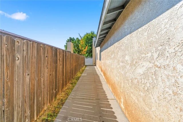 1123 Herzel Avenue, Lancaster, CA 93535