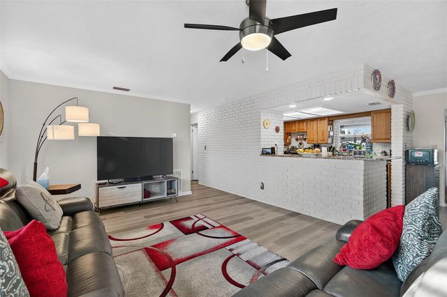 11761 80TH AVENUE, Seminole, FL 33772