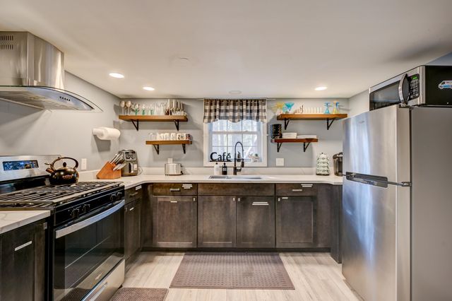 20 Lake Pines Circle, Conway, NH 03818
