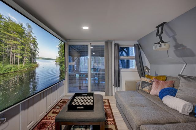 20 Lake Pines Circle, Conway, NH 03818