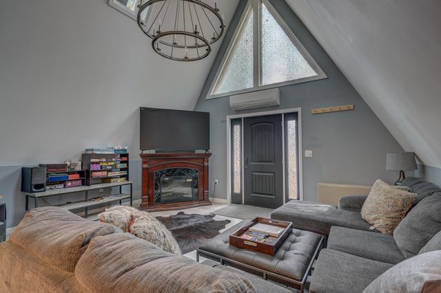 20 Lake Pines Circle, Conway, NH 03818