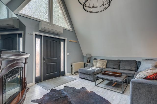 20 Lake Pines Circle, Conway, NH 03818