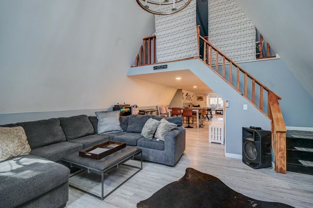 20 Lake Pines Circle, Conway, NH 03818