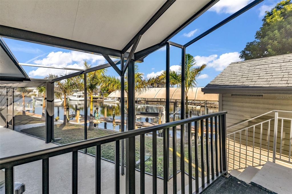 Image 41 of property listing at 700 LONGBEACH COURT, Punta Gorda, FL 33950