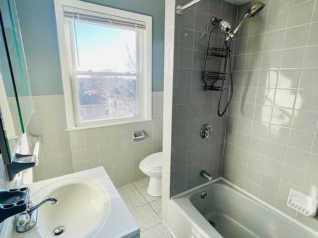 10 Arlington Street 3, East Providence, RI 02914