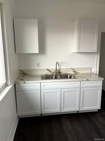 3217 Elmhurst Street, Detroit, MI 48206