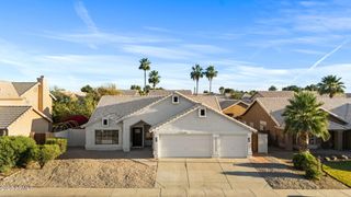 1561 E ERIE Street, Chandler, AZ 85225