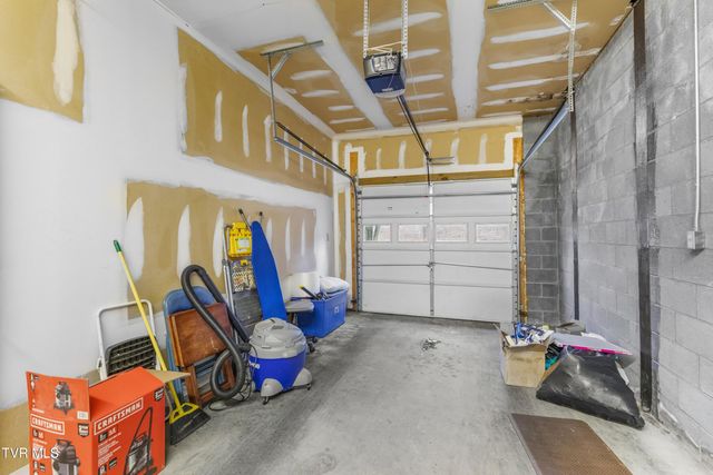 1401 Brookfield Drive, Morristown, TN 37814