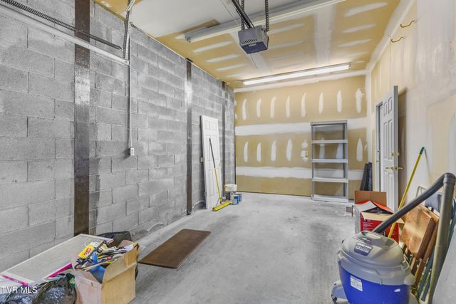 1401 Brookfield Drive, Morristown, TN 37814