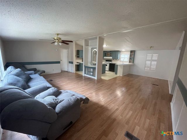 532 Grandview Bend, Canyon Lake, TX 78133