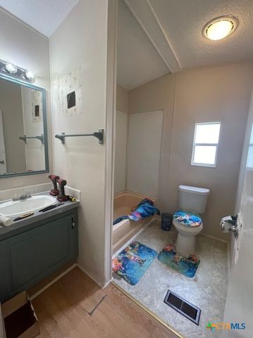 532 Grandview Bend, Canyon Lake, TX 78133