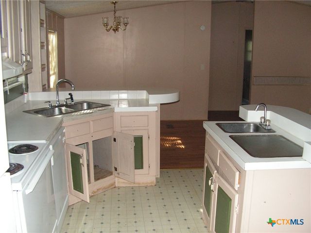 532 Grandview Bend, Canyon Lake, TX 78133