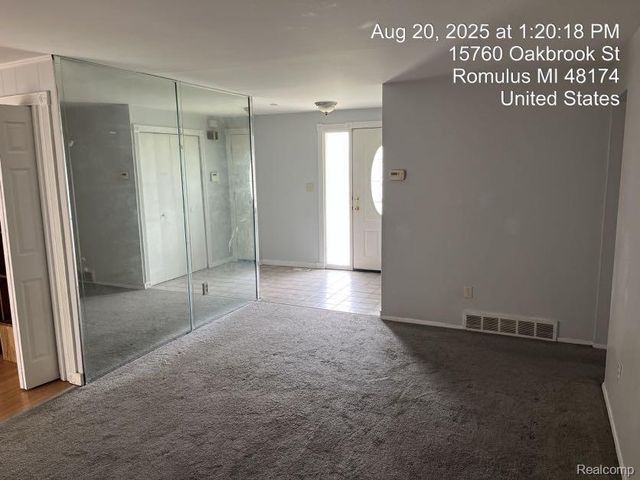 15760 Oakbrook Street, Romulus, MI 48174