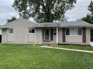 15760 Oakbrook Street, Romulus, MI 48174