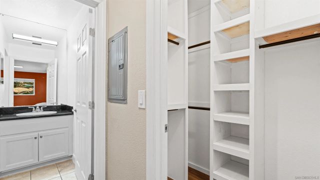 9860 Dale Avenue C4, Spring Valley, CA 91977