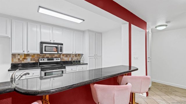 9860 Dale Avenue C4, Spring Valley, CA 91977