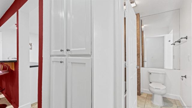 9860 Dale Avenue C4, Spring Valley, CA 91977