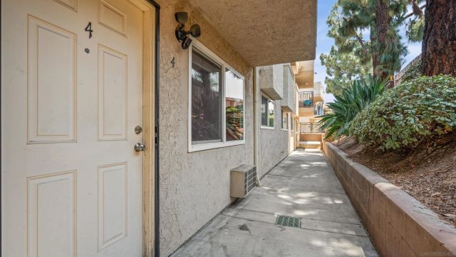 9860 Dale Avenue C4, Spring Valley, CA 91977