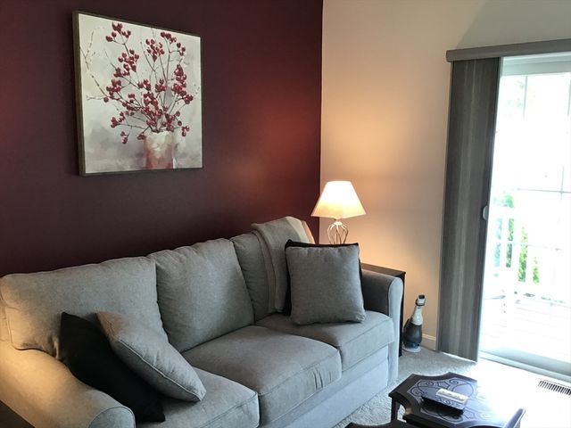 27 Mariners Way 27, Plymouth, MA 02360