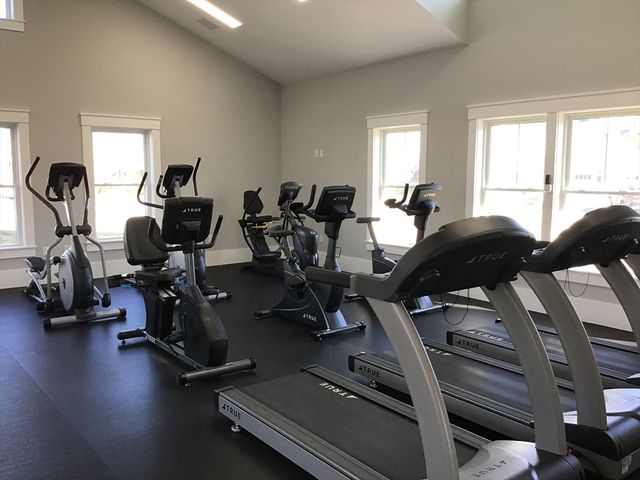 27 Mariners Way 27, Plymouth, MA 02360