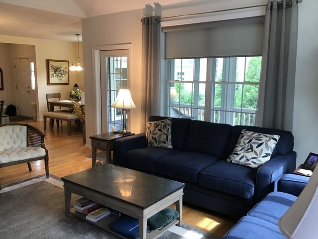 27 Mariners Way 27, Plymouth, MA 02360