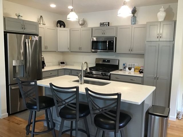27 Mariners Way 27, Plymouth, MA 02360