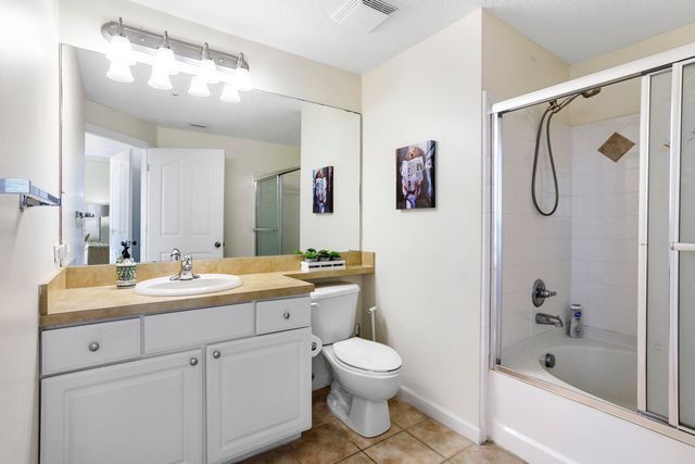 10208 Myrtlewood Circle W, Palm Beach Gardens, FL 33418