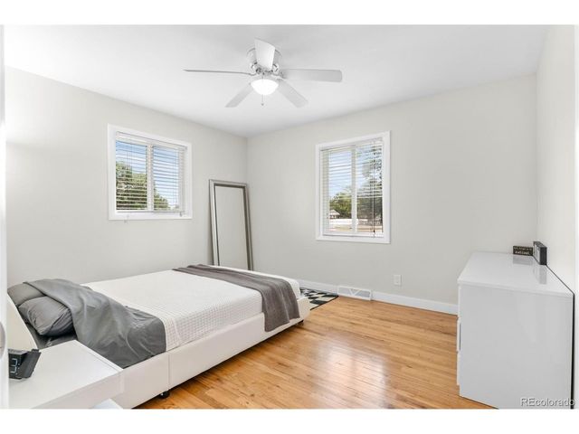 995 Ironton St, Aurora, CO 80010