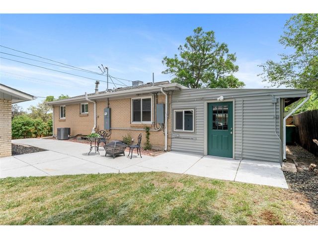 995 Ironton St, Aurora, CO 80010