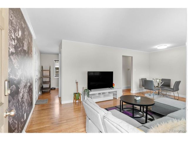 995 Ironton St, Aurora, CO 80010