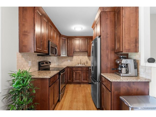 995 Ironton St, Aurora, CO 80010
