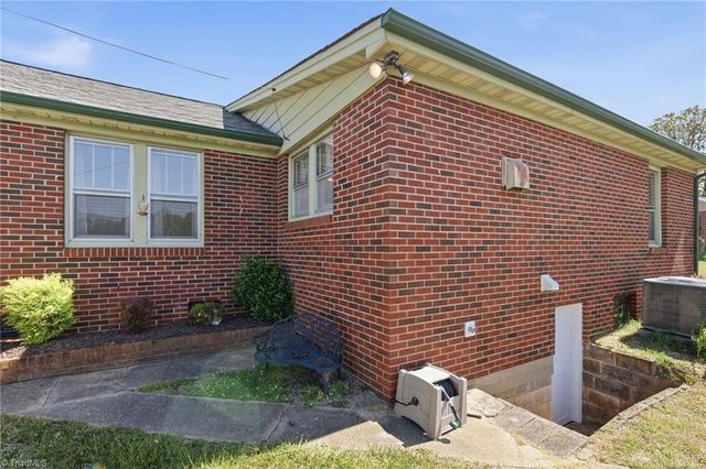 2356 Brushy Mountain Road, Wilkesboro, NC 28697