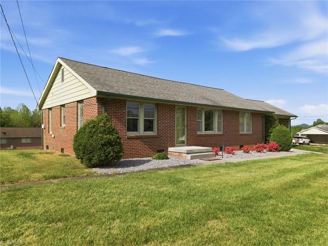 2356 Brushy Mountain Road, Wilkesboro, NC 28697