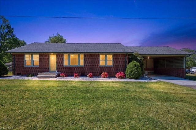 2356 Brushy Mountain Road, Wilkesboro, NC 28697