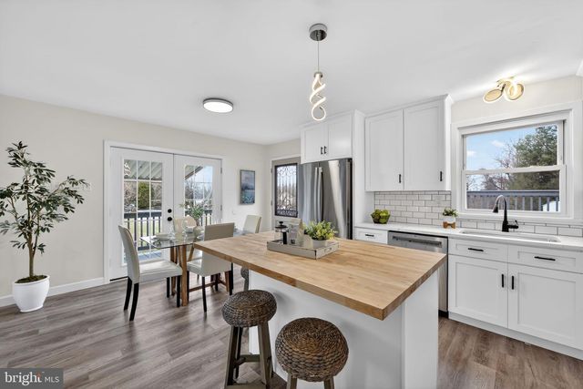 2011 E KINGS HWY, Coatesville, PA 19320