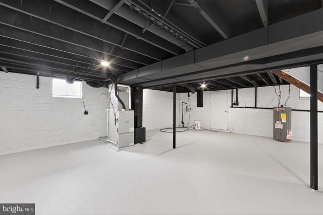 2011 E KINGS HWY, Coatesville, PA 19320