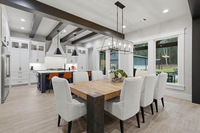 282 Red Hawk Road, Huntsville, TX 77340