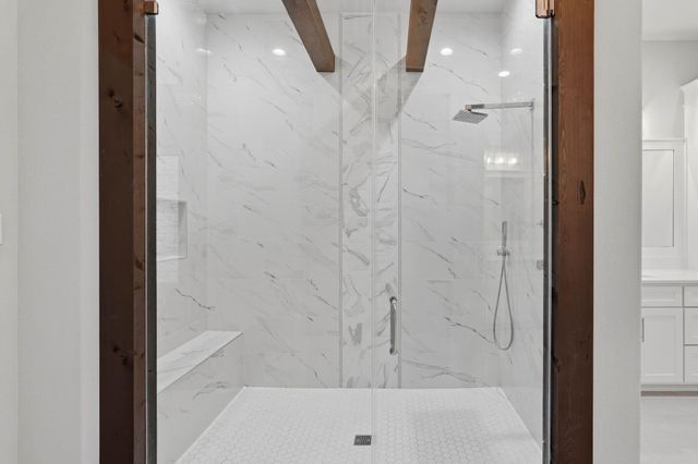 282 Red Hawk Road, Huntsville, TX 77340